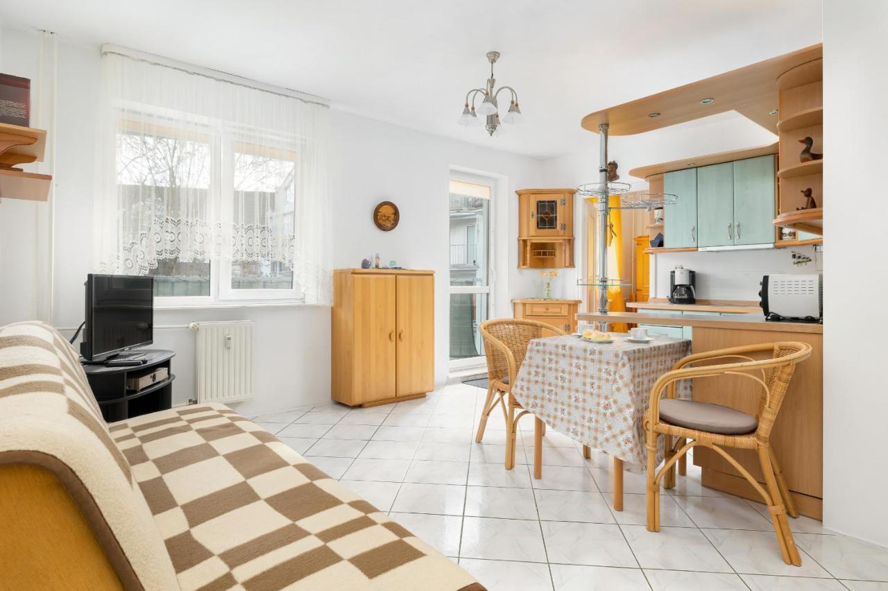 Apartament Sklodowskiej-Curie By Renters ミエンジズドロイェ エクステリア 写真